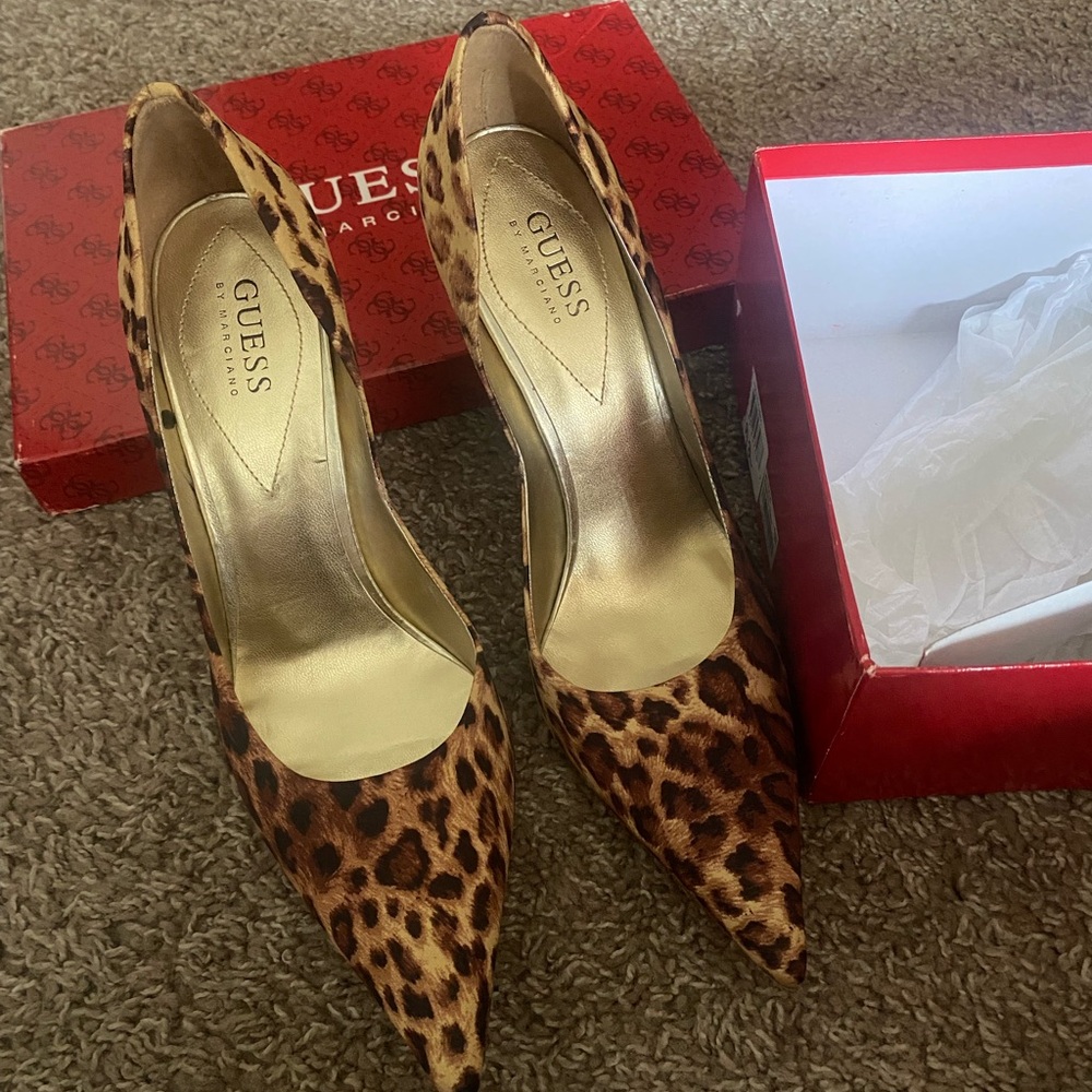 Brand new never worn Guess Leopard Print stiletto pointed toe heels. Size 9.5